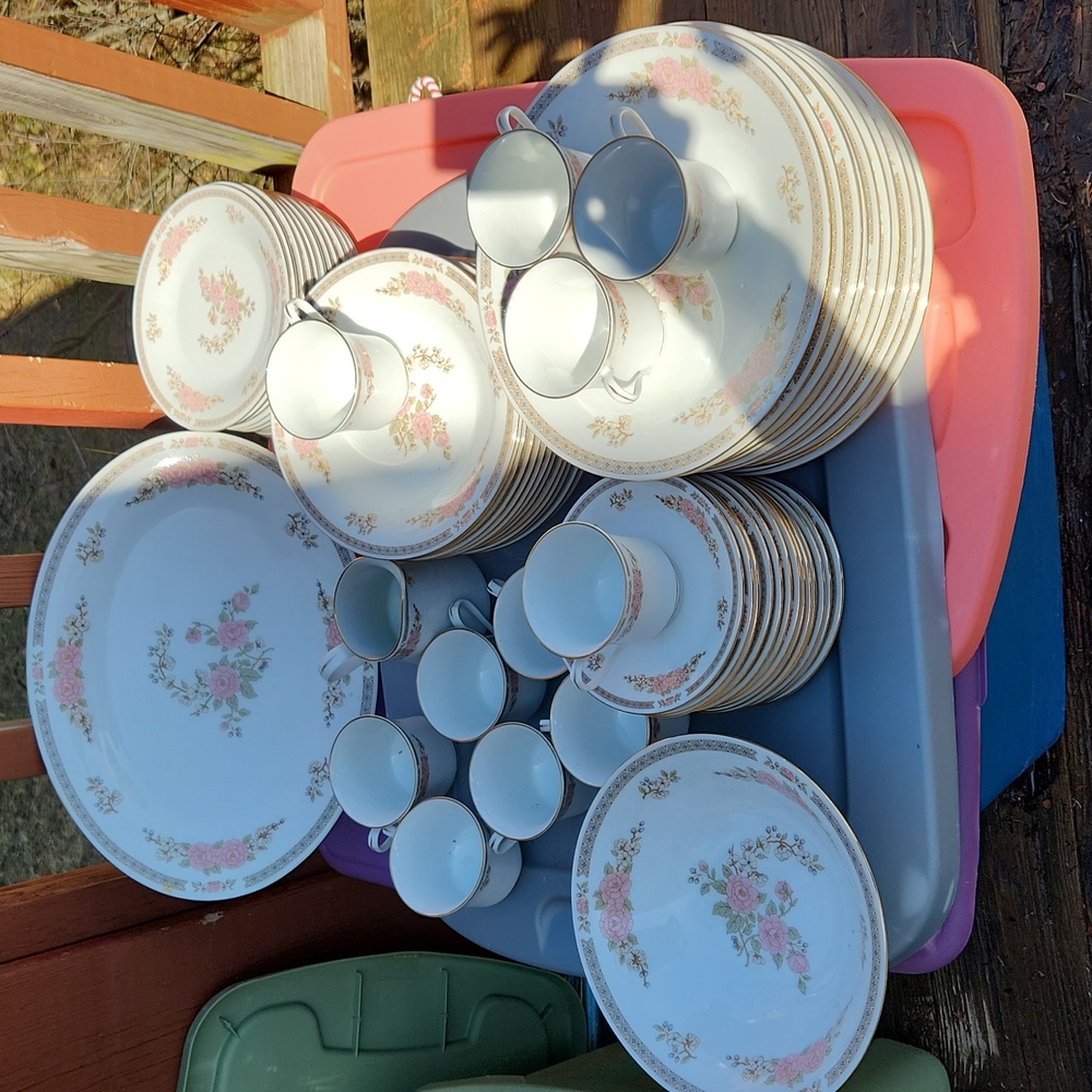 FarberWare lucky 11 set of China
